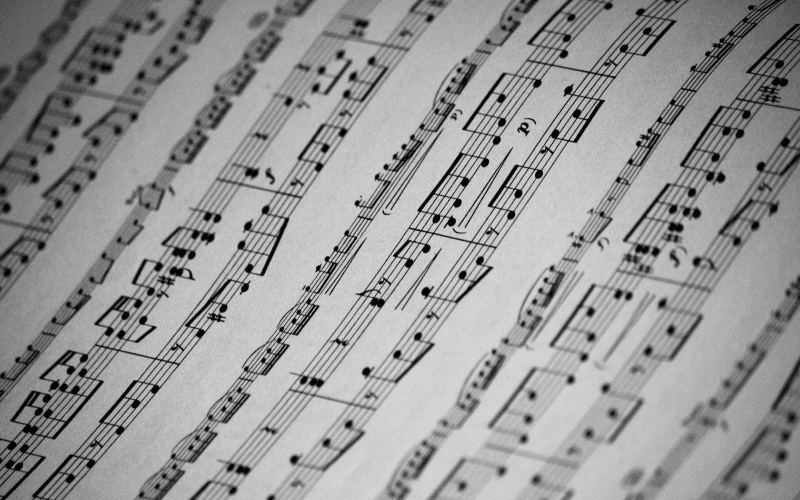 How to read piano sheet music easily